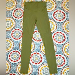 lululemon High-Rise Athletic Tights with Pockets | 28” inseam | Size 4